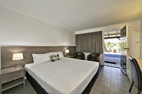 Smart Motels Bert Hinkler - Mackay Tourism 1