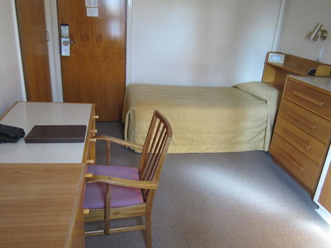 University House - ANU - Mackay Tourism 43