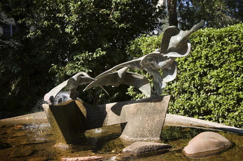 University House - ANU - Mackay Tourism 33