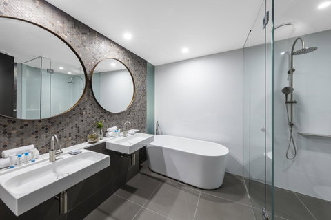 Vibe Hotel Canberra - Mackay Tourism 5