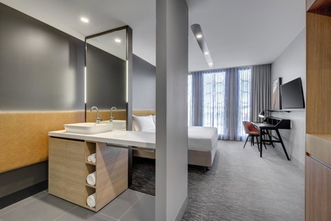 Vibe Hotel Canberra - Mackay Tourism 43