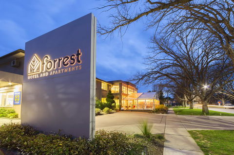Forrest Hotel & Apartments - Mackay Tourism 0