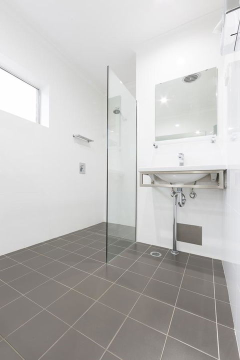 Forrest Hotel & Apartments - Mackay Tourism 16