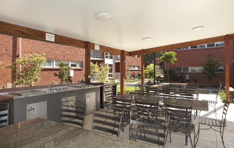 Forrest Hotel & Apartments - Mackay Tourism 34