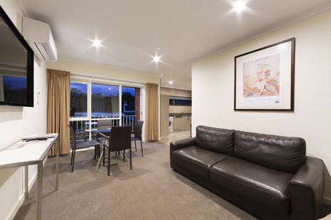 Forrest Hotel & Apartments - Mackay Tourism 13