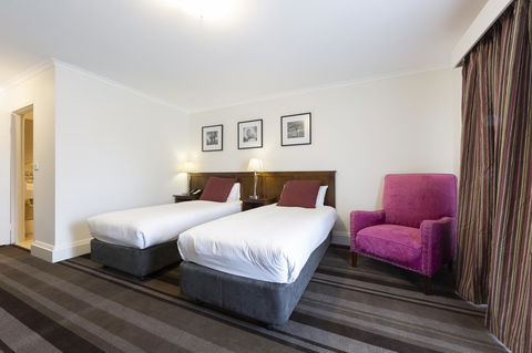 Mercure Canberra - Mackay Tourism 8