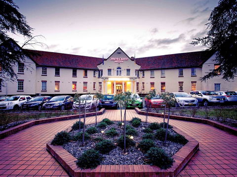 Mercure Canberra - Mackay Tourism 0