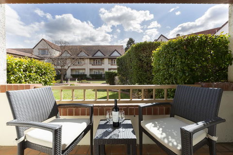 Mercure Canberra - Mackay Tourism 1