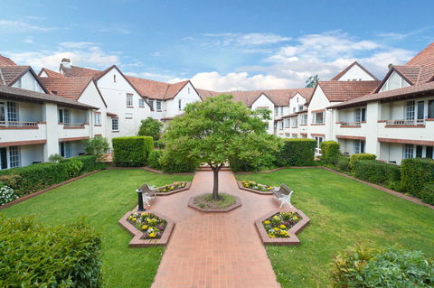 Mercure Canberra - Mackay Tourism 25