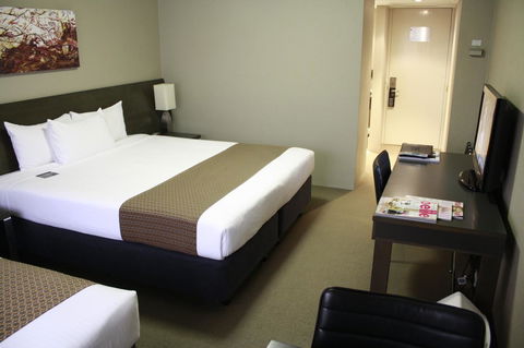 Pavilion On Northbourne - Mackay Tourism 36