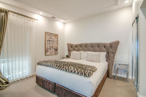 De Russie Boutique Hotel - Mackay Tourism 8