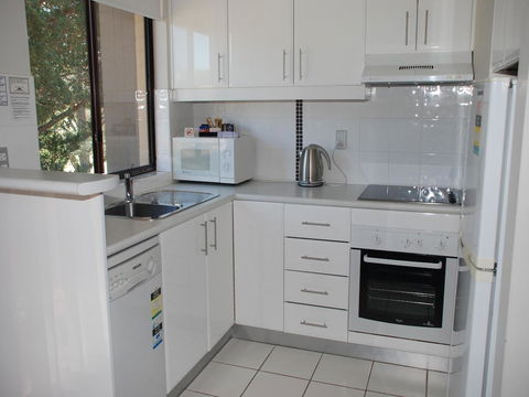 Manuka Park Serviced Apartments - Mackay Tourism 14