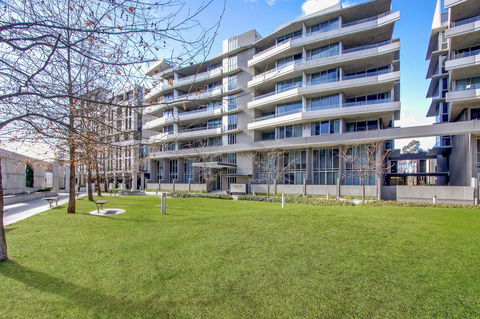 Realm Park 39 Barton ACT - Mackay Tourism 39