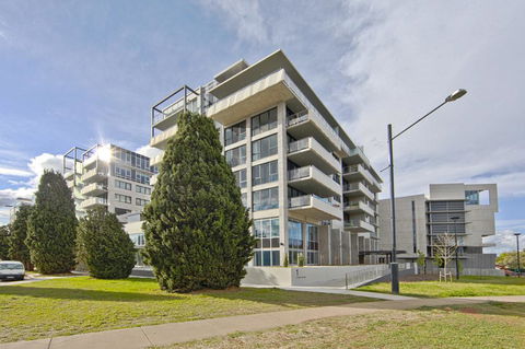 Realm Park 39 Barton ACT - Mackay Tourism 8