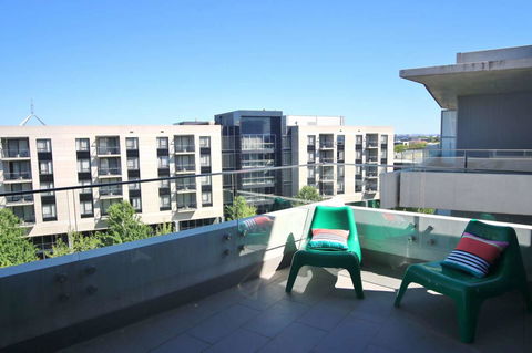 Realm Park 39 Barton ACT - Mackay Tourism 5