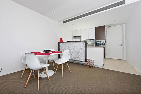 Realm Park 39 Barton ACT - Mackay Tourism 12