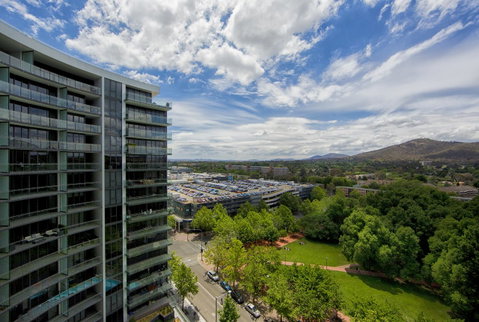 Manhattan 303 Canberra City ACT - Mackay Tourism 9