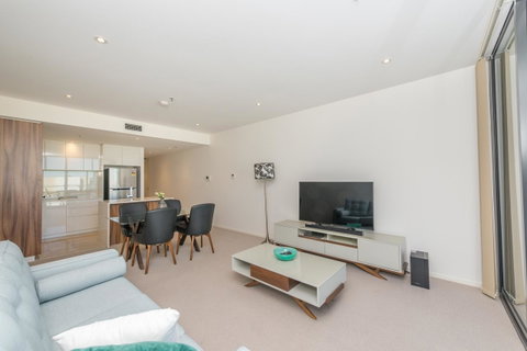 Manhattan 303 Canberra City ACT - Mackay Tourism 26