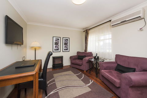 Soldiers Motel - Mackay Tourism 18