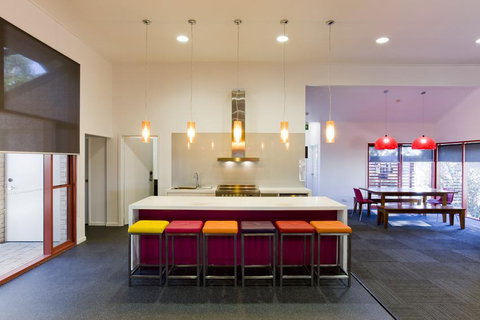 Unilodge @ UC Short Stays - Mackay Tourism 13