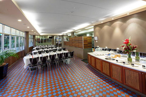 Quality Hotel Dickson - Mackay Tourism 8