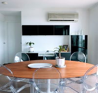 Staying Places - The Avenue - Mackay Tourism