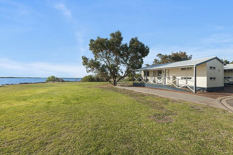 Port Broughton Tourist Park - Mackay Tourism 32