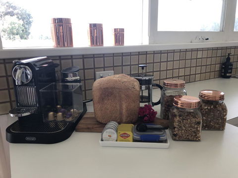 The Lake House Retreat - Mackay Tourism 13