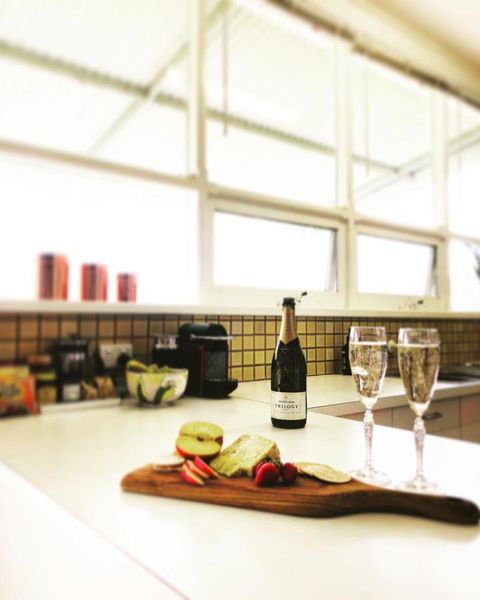 The Lake House Retreat - Mackay Tourism 14