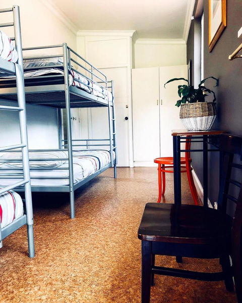 The Lake House Retreat - Mackay Tourism 10