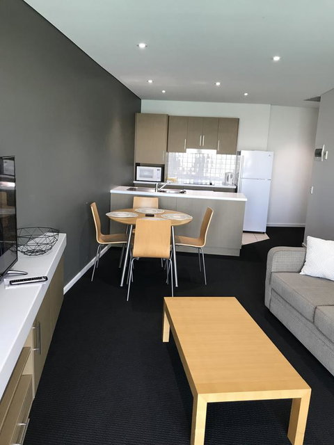 Wallaroo Marina Stayz - Mackay Tourism 18