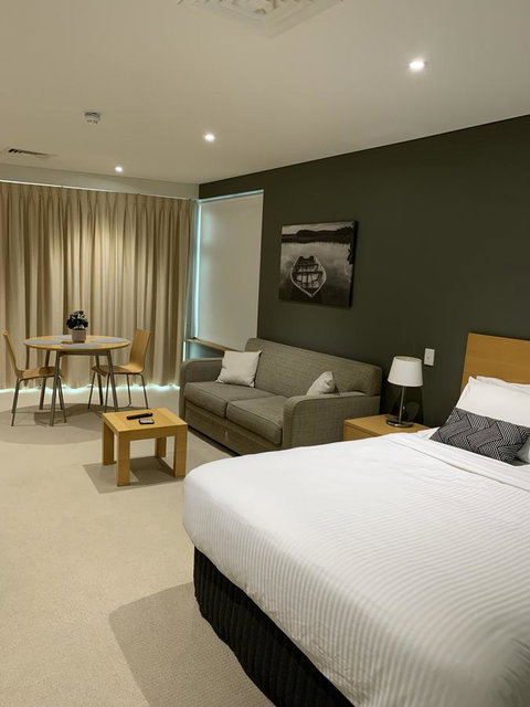 Wallaroo Marina Stayz - Mackay Tourism 6
