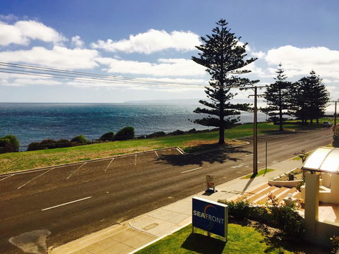 Kangaroo Island Seafront - Mackay Tourism 21