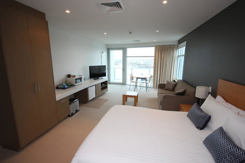 Wallaroo Marina Apartments - Mackay Tourism 21