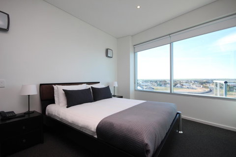 Wallaroo Marina Apartments - Mackay Tourism 14