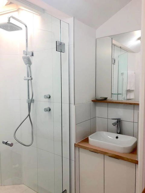 The Loft - Beautiful Central Barossa Apartment - Mackay Tourism 12