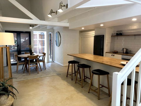 The Loft - Beautiful Central Barossa Apartment - Mackay Tourism 4