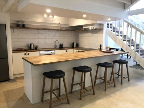 The Loft - Beautiful Central Barossa Apartment - Mackay Tourism 5