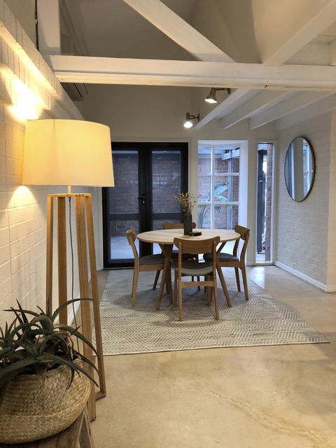 The Loft - Beautiful Central Barossa Apartment - Mackay Tourism 3