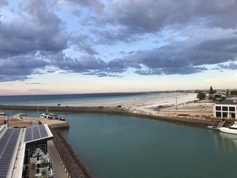 Ocean View Luxury Apartment & Suite - Mackay Tourism 2