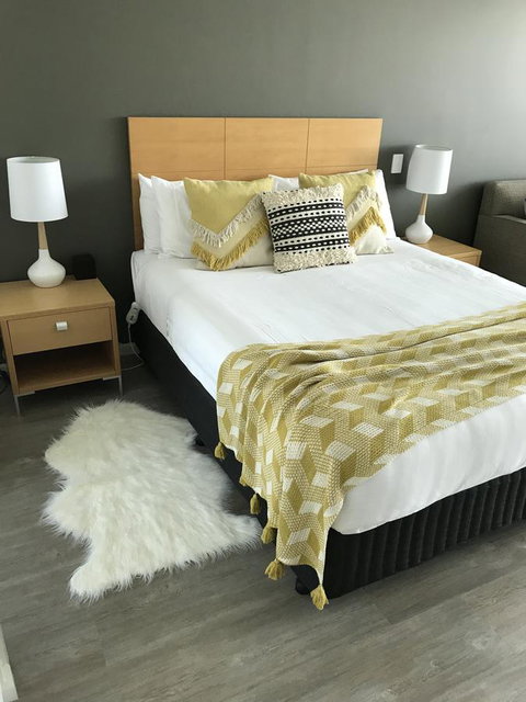 Ocean View Luxury Apartment & Suite - Mackay Tourism 20