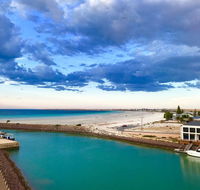 Ocean View Luxury Apartment  Suite - Mackay Tourism