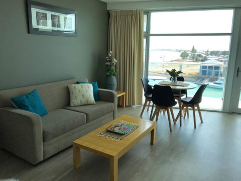 Ocean View Luxury Apartment & Suite - Mackay Tourism 11
