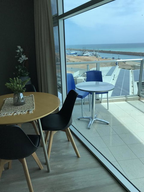 Ocean View Luxury Apartment & Suite - Mackay Tourism 9