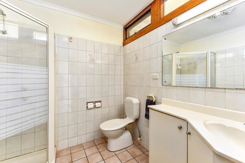 William Macintosh Motor Lodge - Mackay Tourism 12
