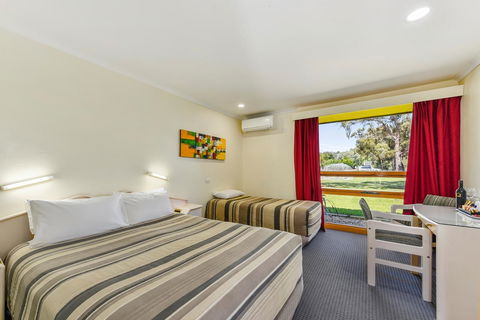 William Macintosh Motor Lodge - Mackay Tourism 14