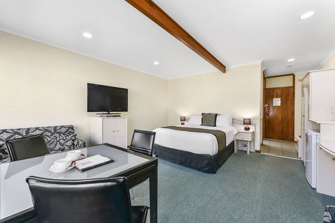 William Macintosh Motor Lodge - Mackay Tourism 30