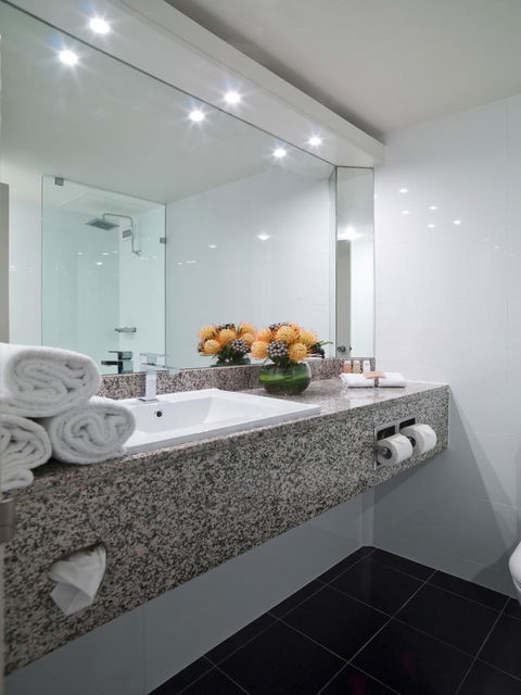 Hotel Grand Chancellor Adelaide - Mackay Tourism 30