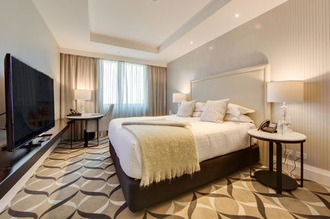 Mayfair Hotel - Mackay Tourism 0