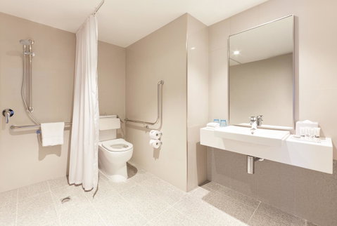 Holiday Inn Express Adelaide City Centre, An IHG Hotel - Mackay Tourism 10